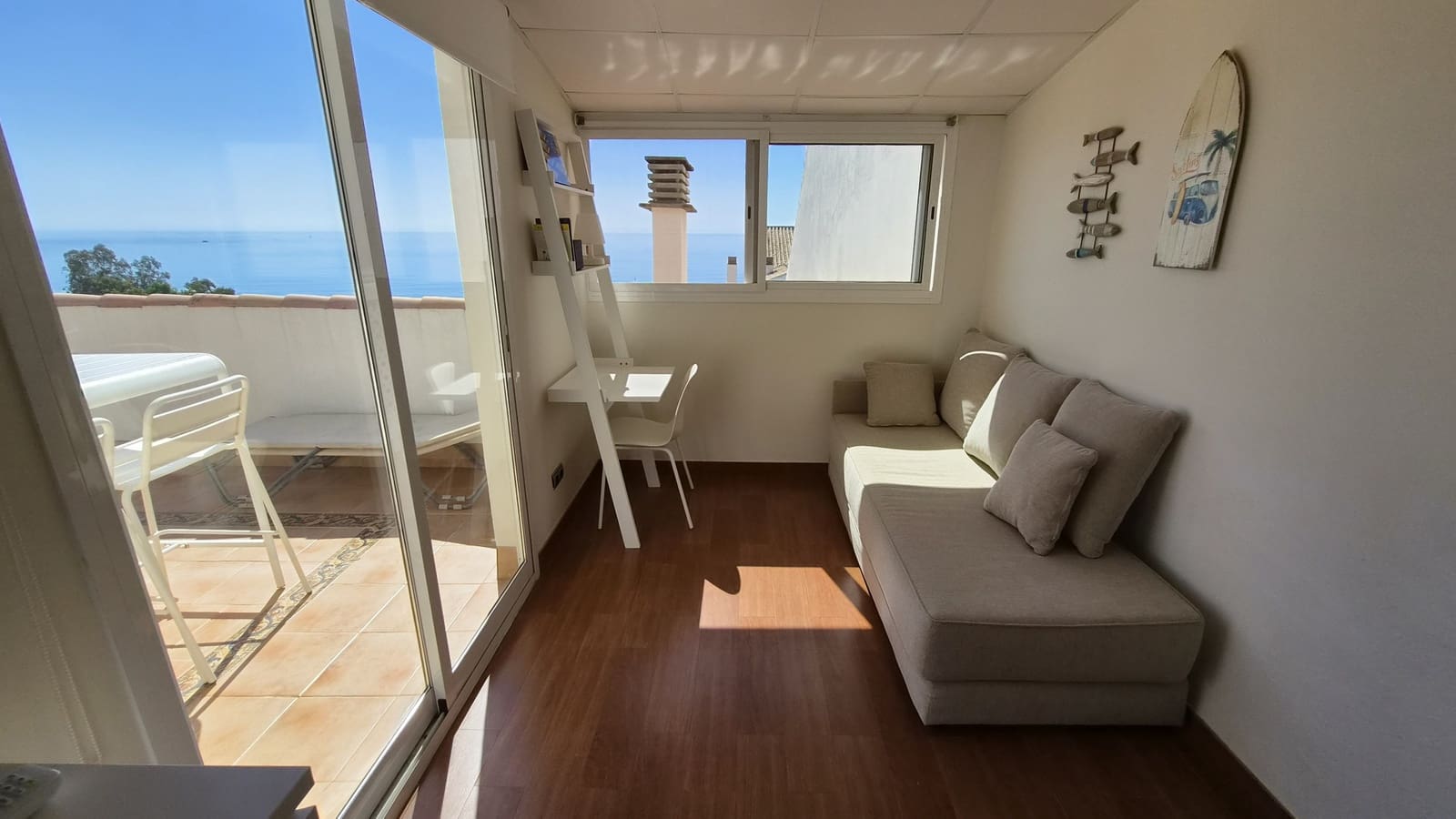 Apartamento de 2 habitaciones en Estepona en venta con piscina garaje - 410.000 € (Ref: 10082039)
