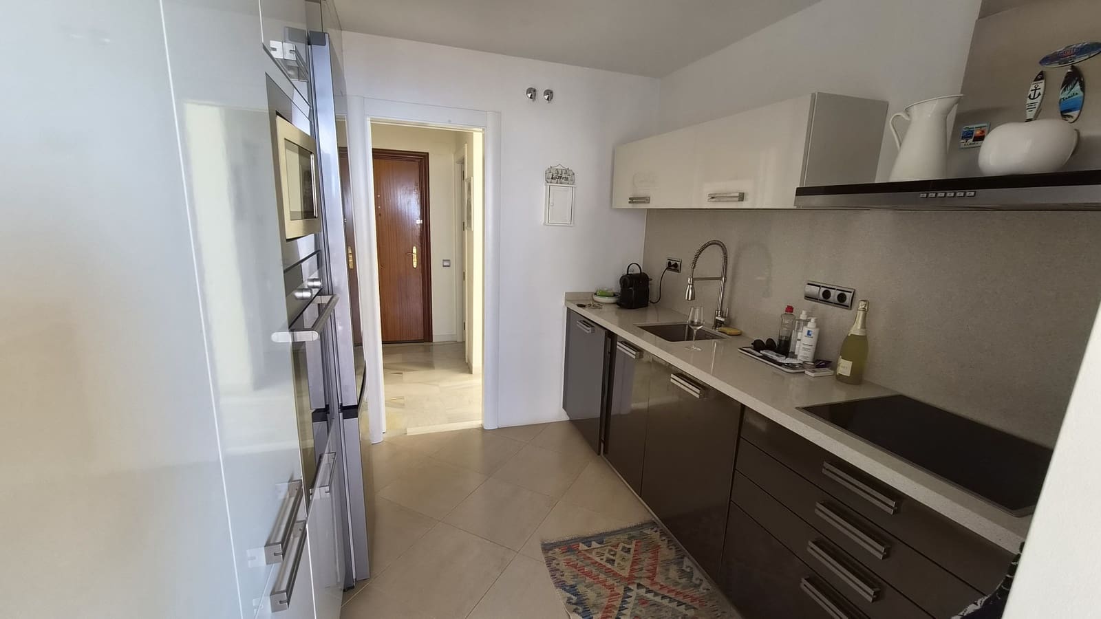 Apartamento de 2 habitaciones en Estepona en venta con piscina garaje - 410.000 € (Ref: 10082039)