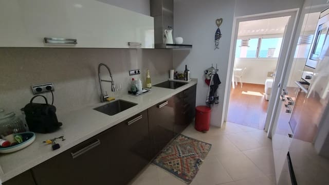 2 soveværelse Lejlighed til salg i Estepona med swimmingpool garage - € 410.000 (Ref: 10082039)