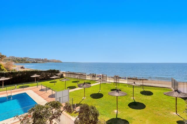 Apartamento de 2 habitaciones en Estepona en venta con piscina garaje - 410.000 € (Ref: 10082039)