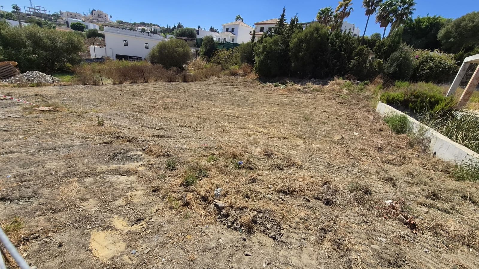 Tomt till salu i Estepona - 320 000 € (Ref: 10101279)