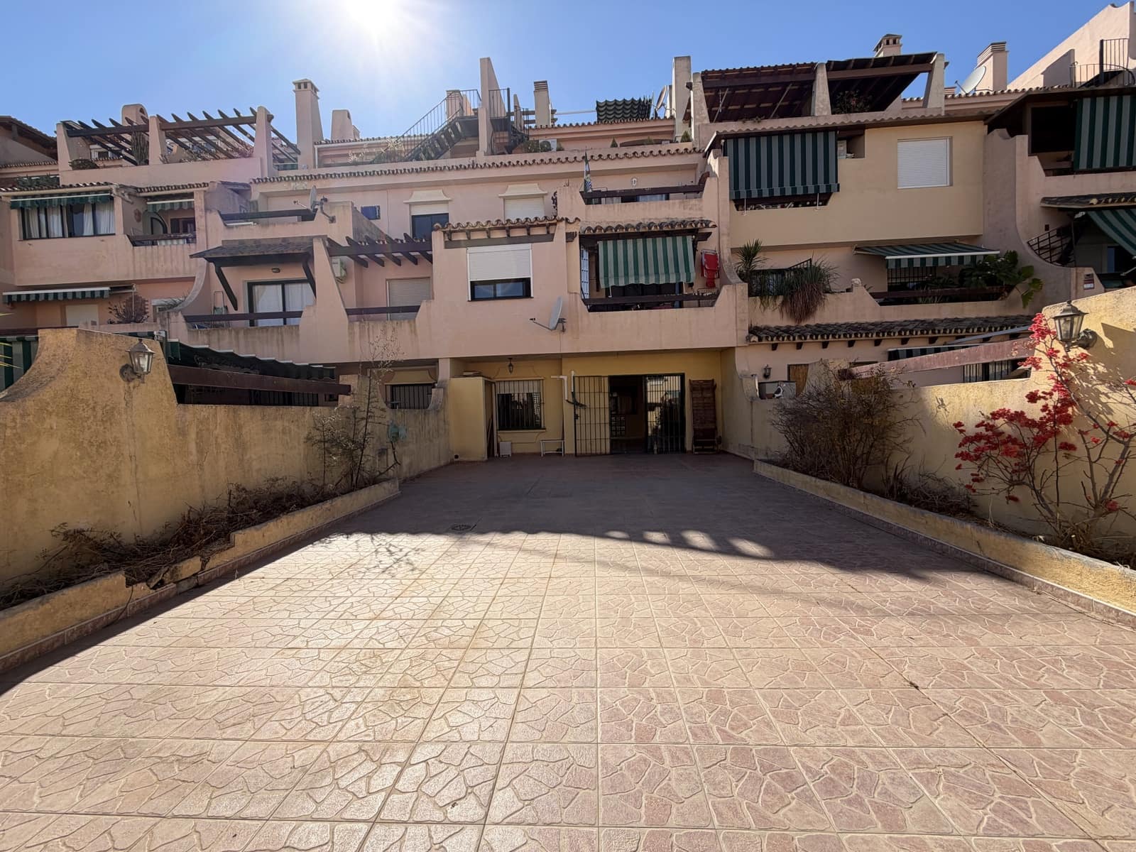 3 quarto Apartamento para venda em Bel-Air com piscina - 270 000 € (Ref: 10106553)