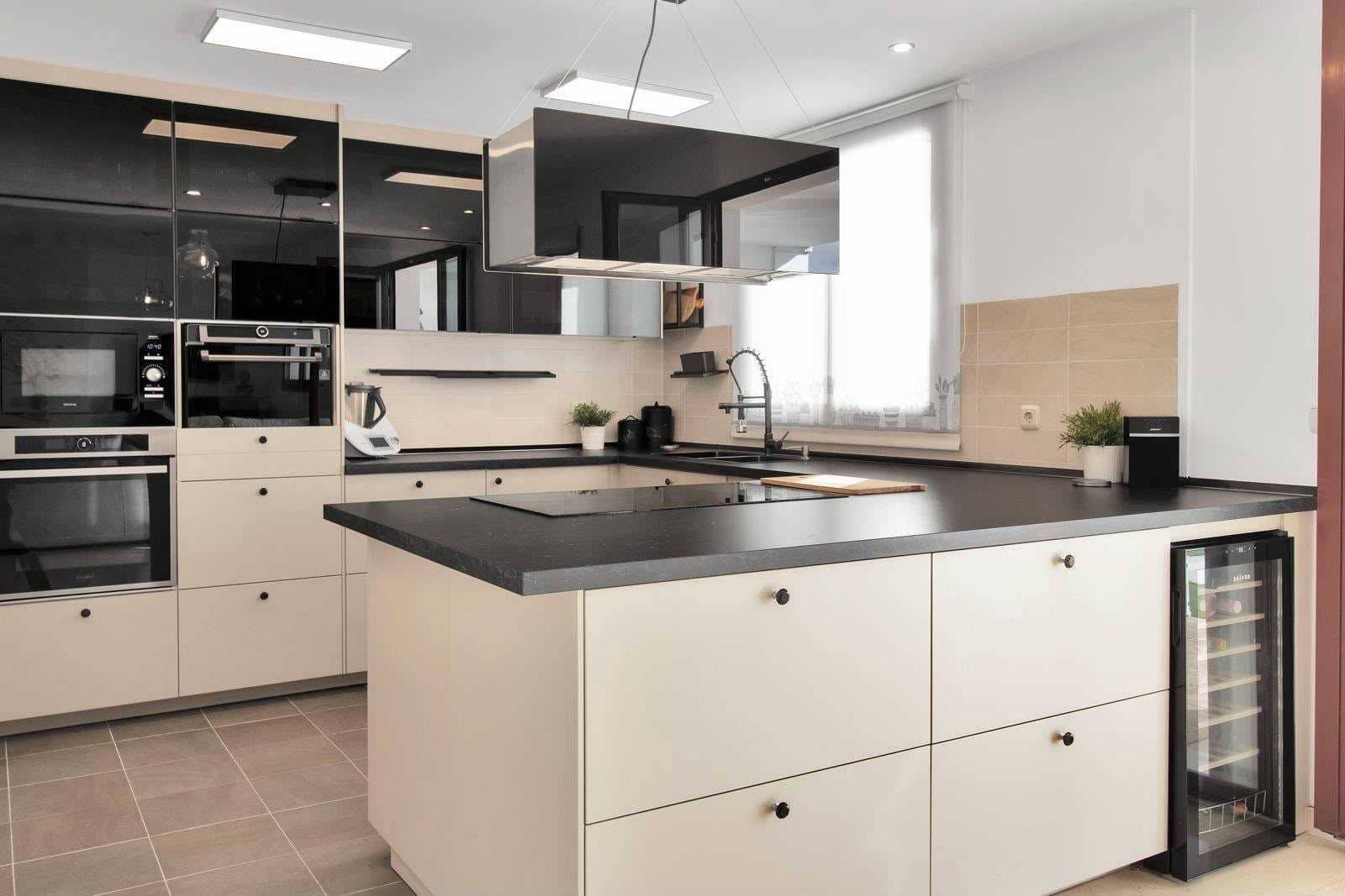 3 chambre Maison de Ville à vendre à Casares avec piscine garage - 525 000 € (Ref: 10130974)