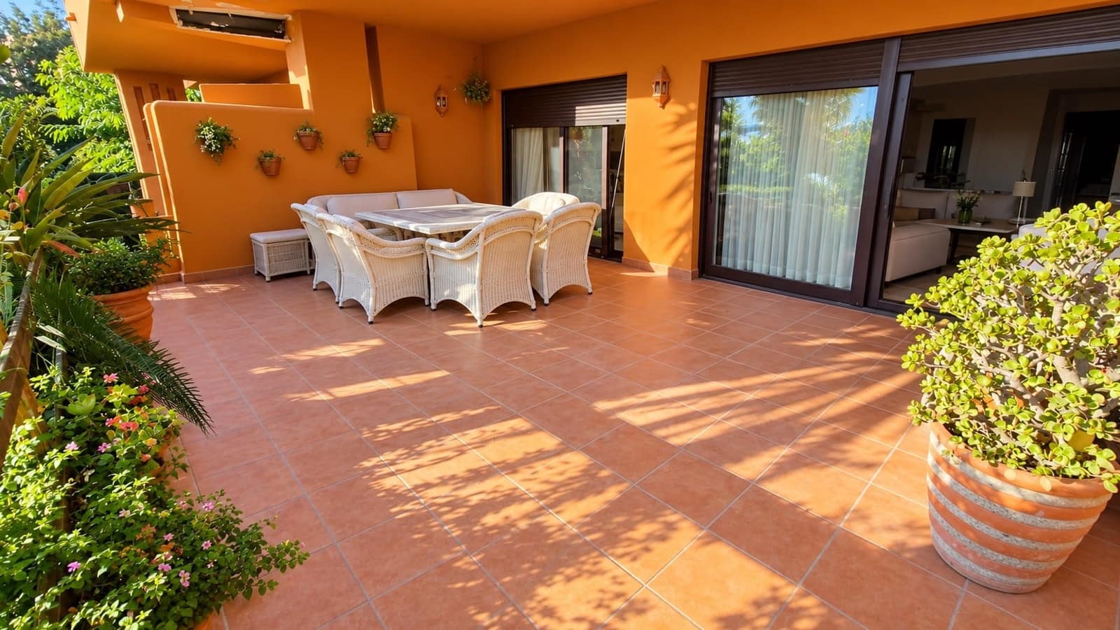 2 sypialnia Apartament na sprzedaż w Buenas Noches z basenem garażem - 349 900 € (Ref: 10141460)