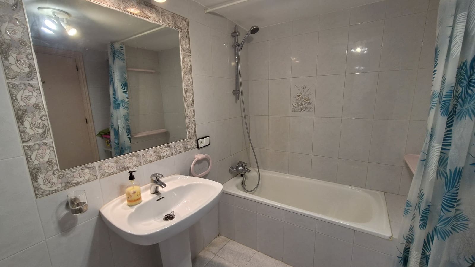 2 soveværelse Lejlighed til salg i Estepona - € 225.000 (Ref: 10163398)