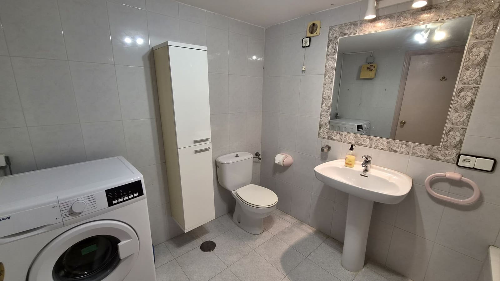2 soveværelse Lejlighed til salg i Estepona - € 225.000 (Ref: 10163398)