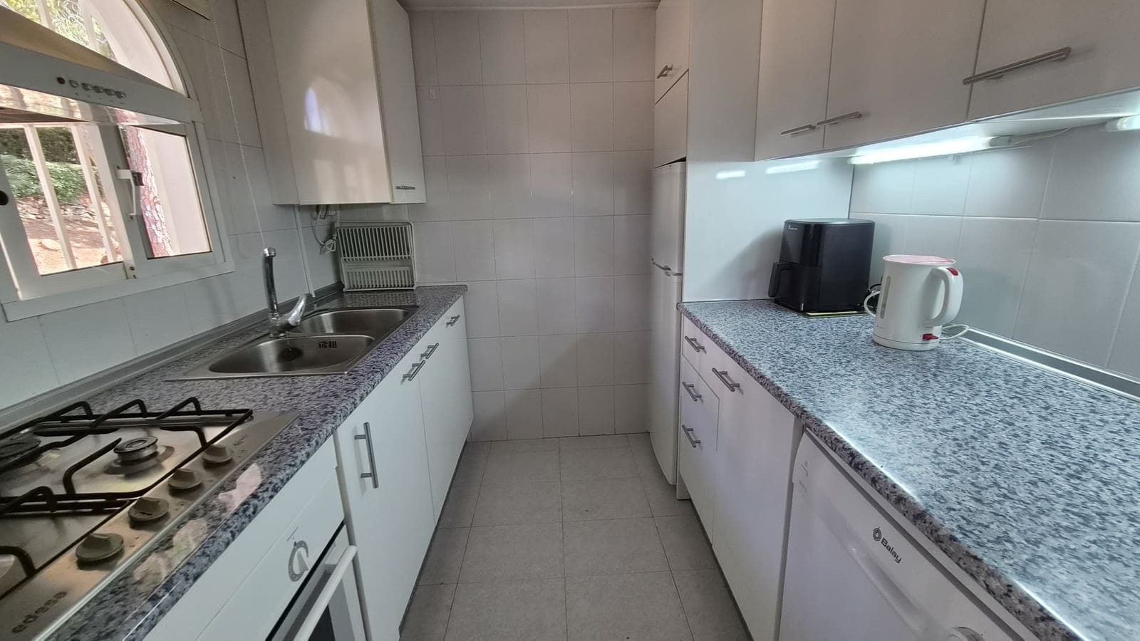 2 soveværelse Lejlighed til salg i Estepona - € 225.000 (Ref: 10163398)