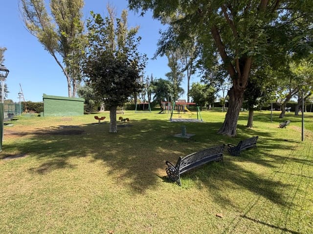 5 slaapkamer Commercieel te koop in Estepona met zwembad garage - € 154.500 (Ref: 10185313)