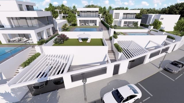4 sypialnia Willa na sprzedaż w Manilva z basenem garażem - 780 000 € (Ref: 4212558)