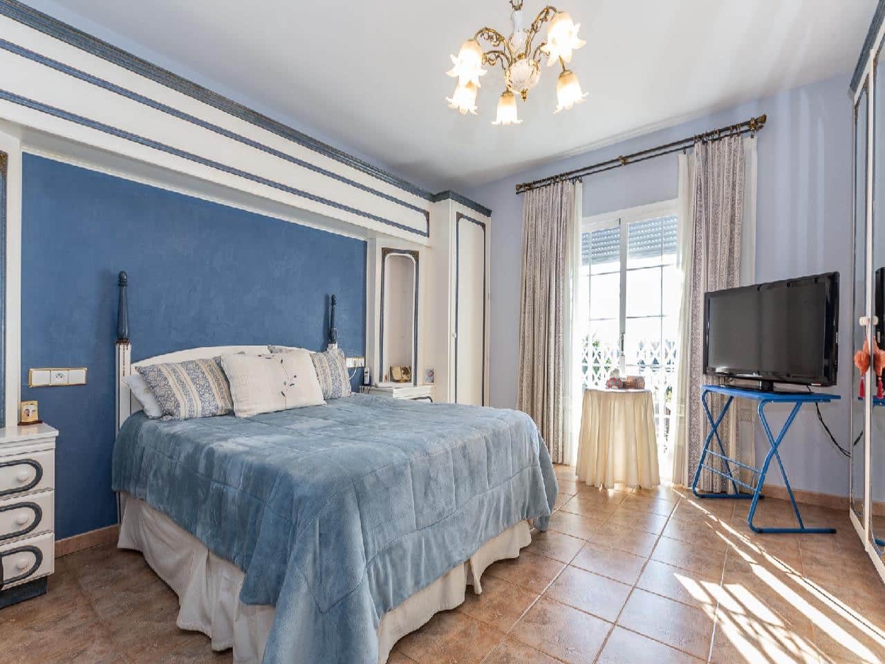 3 quarto Quinta/Casa Rural para venda em Estepona com piscina garagem - 954 450 € (Ref: 4859330)