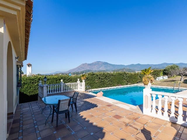 3 camera da letto Finca/Casa di Campagna in vendita in Estepona con piscina garage - 954.450 € (Rif: 4859330)