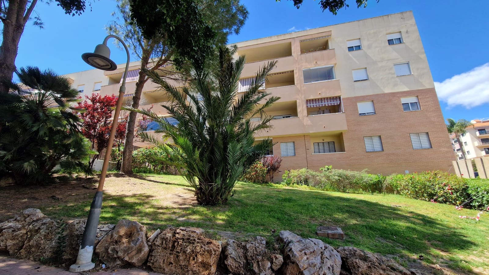 3 sypialnia Apartament na sprzedaż w Estepona z basenem - 298 000 € (Ref: 6201744)