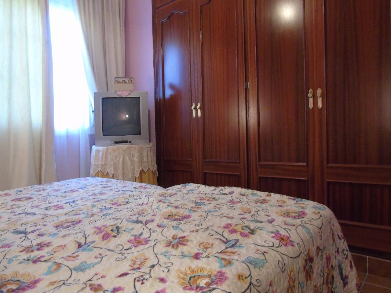 5 bedroom Townhouse for sale in Estepona with garage - € 925,000 (Ref: 6238137)