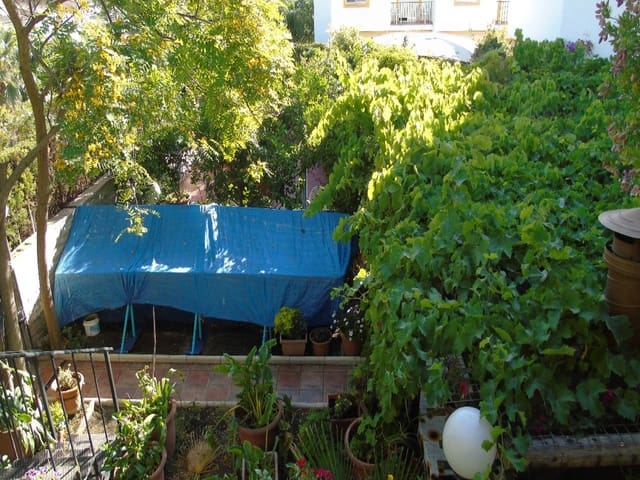 5 bedroom Townhouse for sale in Estepona with garage - € 925,000 (Ref: 6238137)