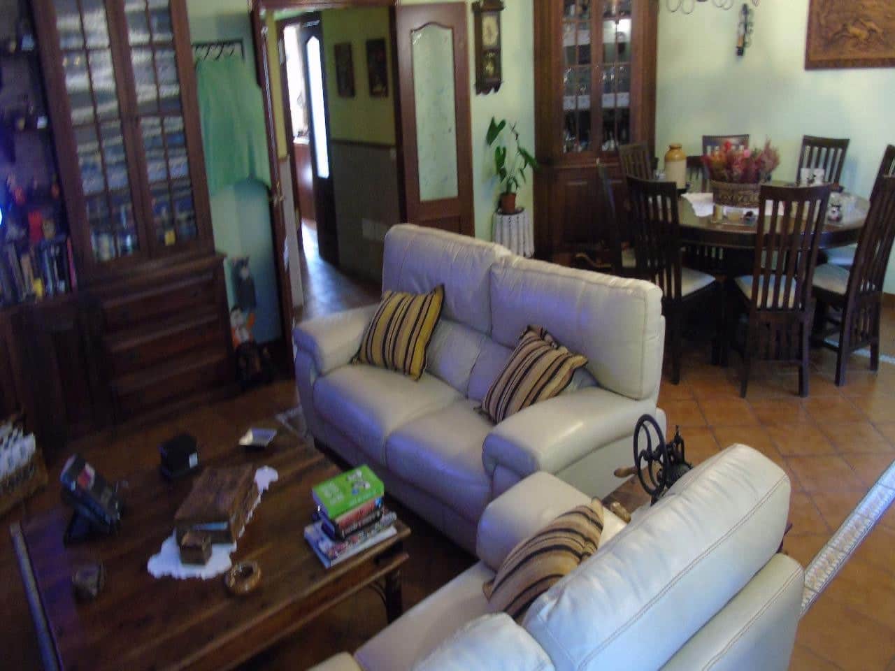 5 bedroom Townhouse for sale in Estepona with garage - € 1,120,000 (Ref: 6238137)