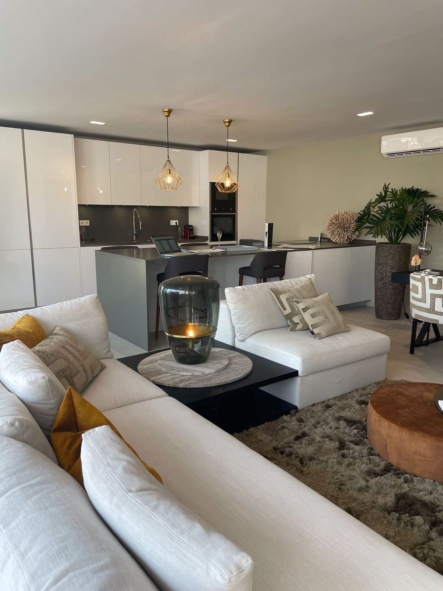 3 Zimmer Apartment zu verkaufen in Estepona mit Pool Garage - 550.000 € (Ref: 6311687)