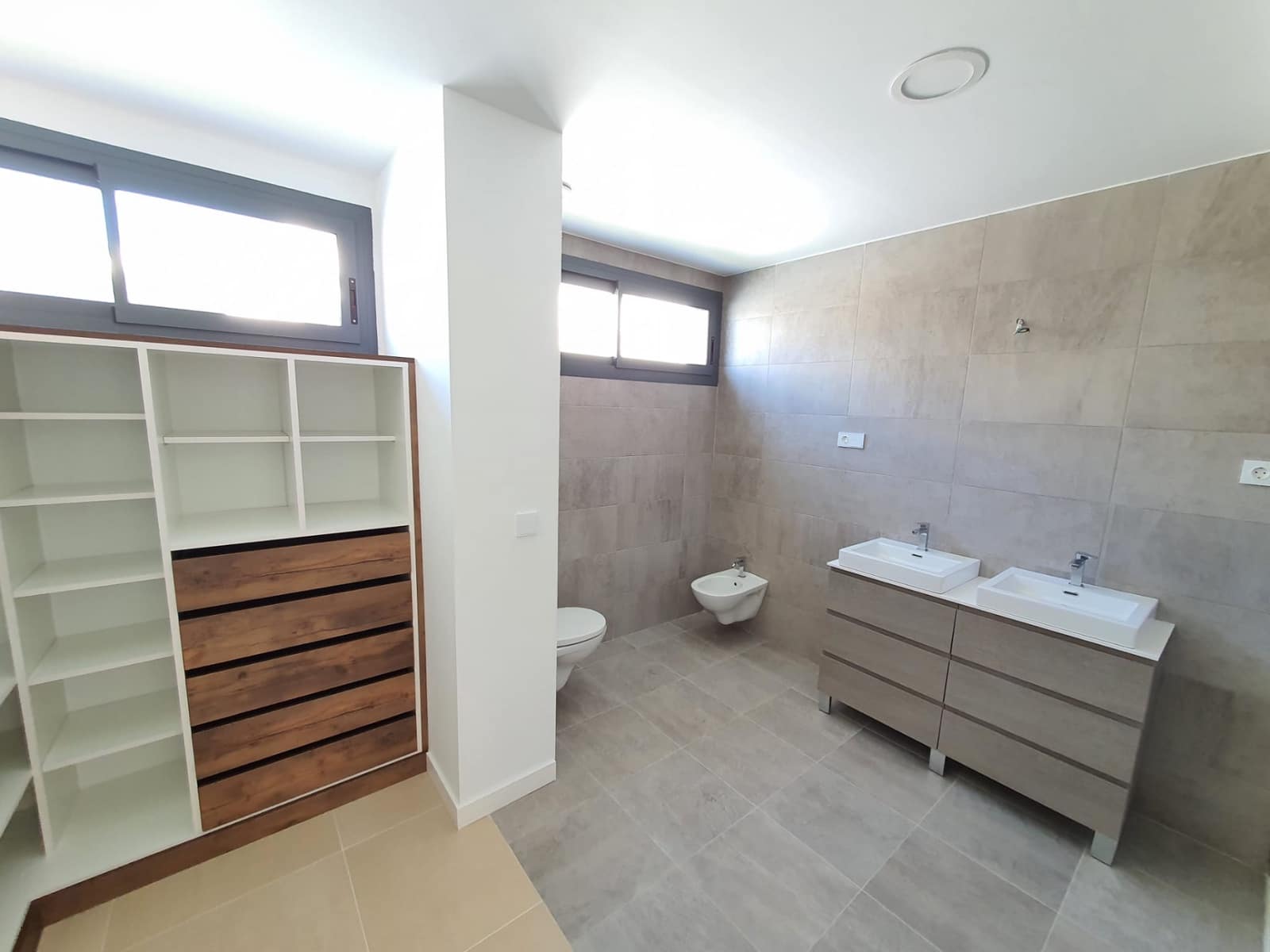 4 quarto Moradia para venda em Castillo de la Duquesa com piscina garagem - 1 110 000 € (Ref: 6316760)