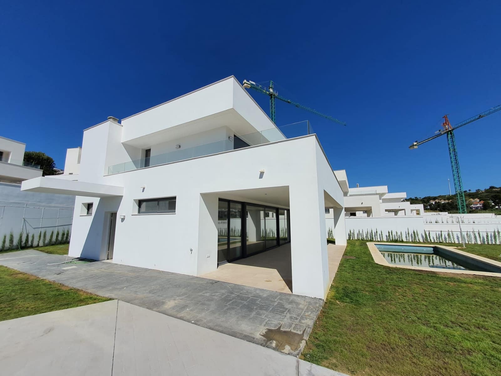 4 quarto Moradia para venda em Castillo de la Duquesa com piscina garagem - 1 110 000 € (Ref: 6316760)