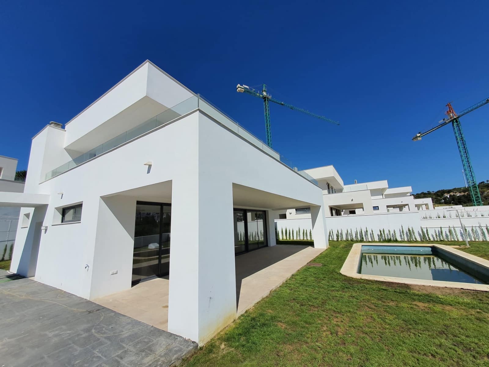 4 quarto Moradia para venda em Castillo de la Duquesa com piscina garagem - 1 110 000 € (Ref: 6316760)