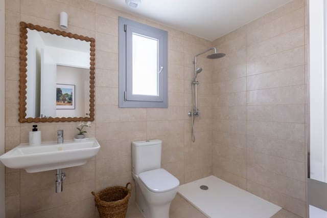 4 quarto Apartamento para venda em Estepona com piscina garagem - 564 000 € (Ref: 6915923)
