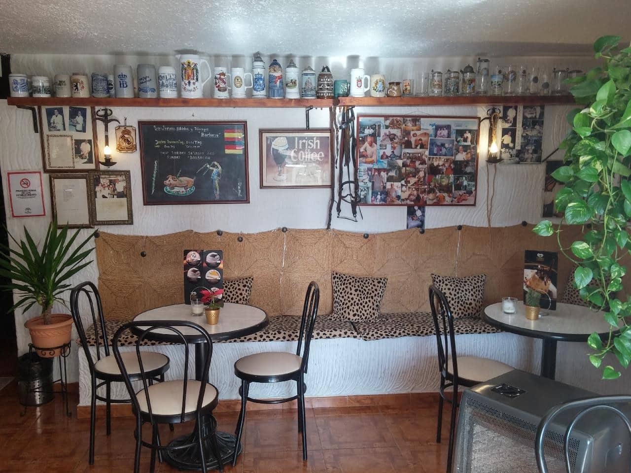 Erhverv til salg i Estepona med swimmingpool - € 186.000 (Ref: 6967453)