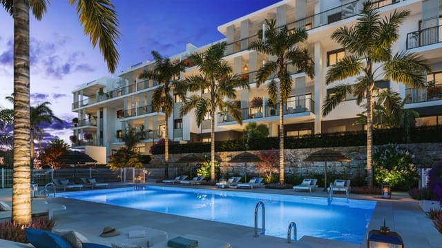 2 chambre Appartement à vendre à Centro, Estepona avec piscine garage - 689 000 € (Ref: 6972050)