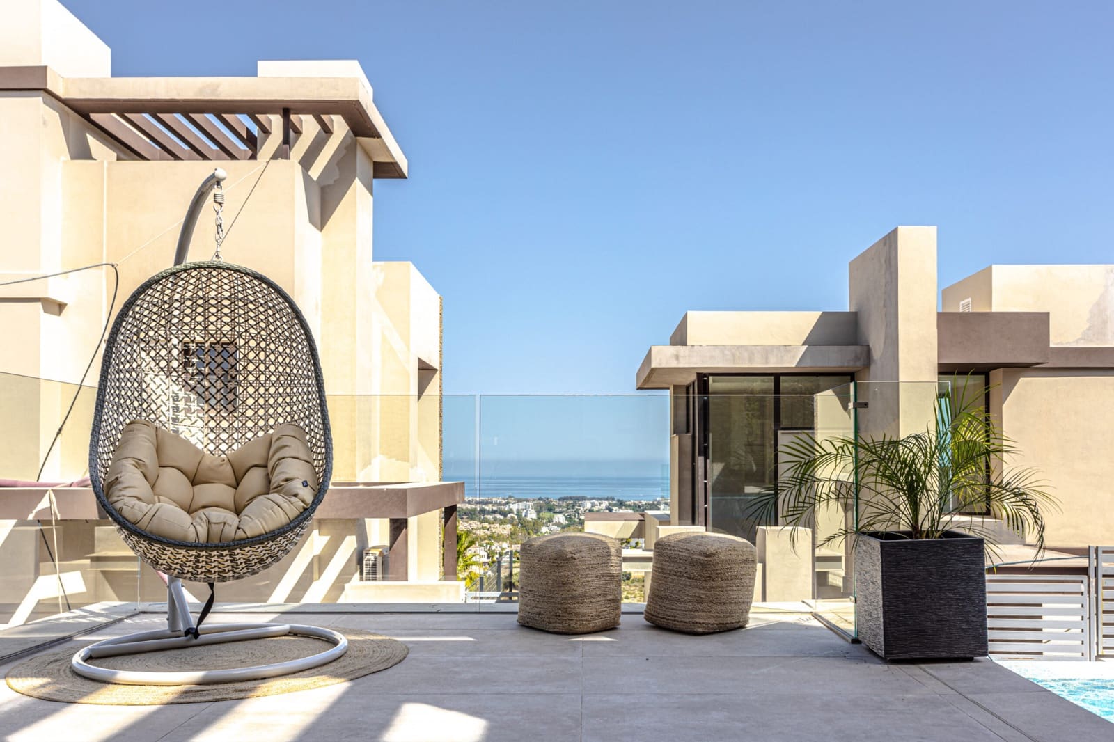 4 chambre Villa/Maison à vendre à Benahavis avec piscine garage - 1 890 000 € (Ref: 7043869)