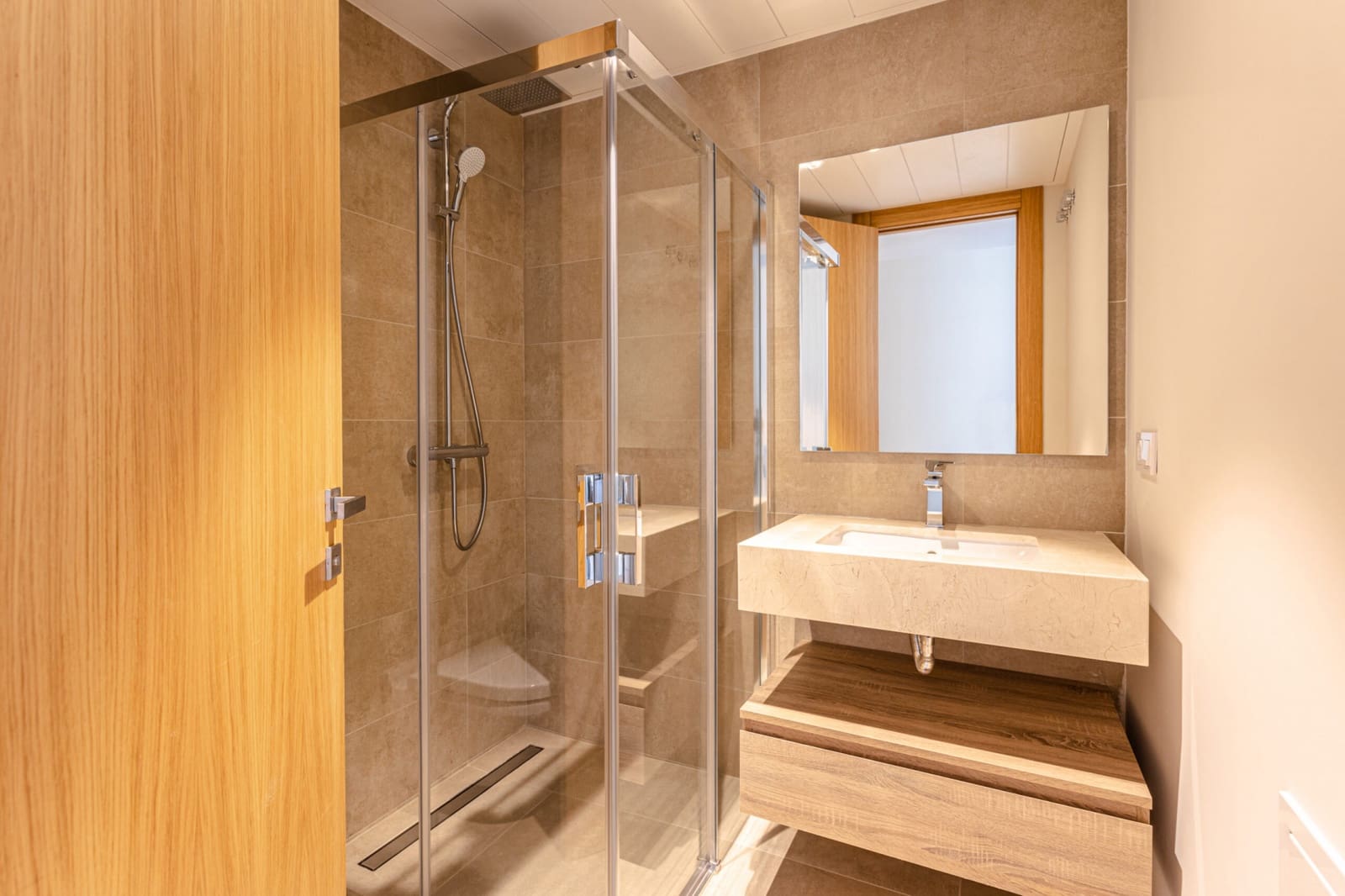 4 chambre Villa/Maison à vendre à Benahavis avec piscine garage - 1 890 000 € (Ref: 7043869)