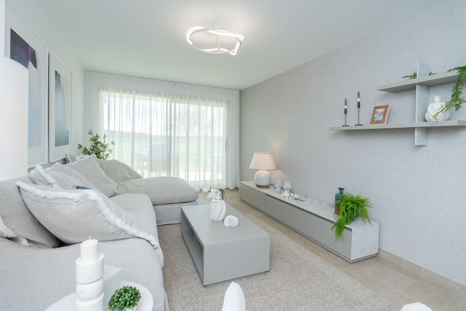 2 Zimmer Apartment zu verkaufen in Estepona mit Pool Garage - 375.000 € (Ref: 7124927)