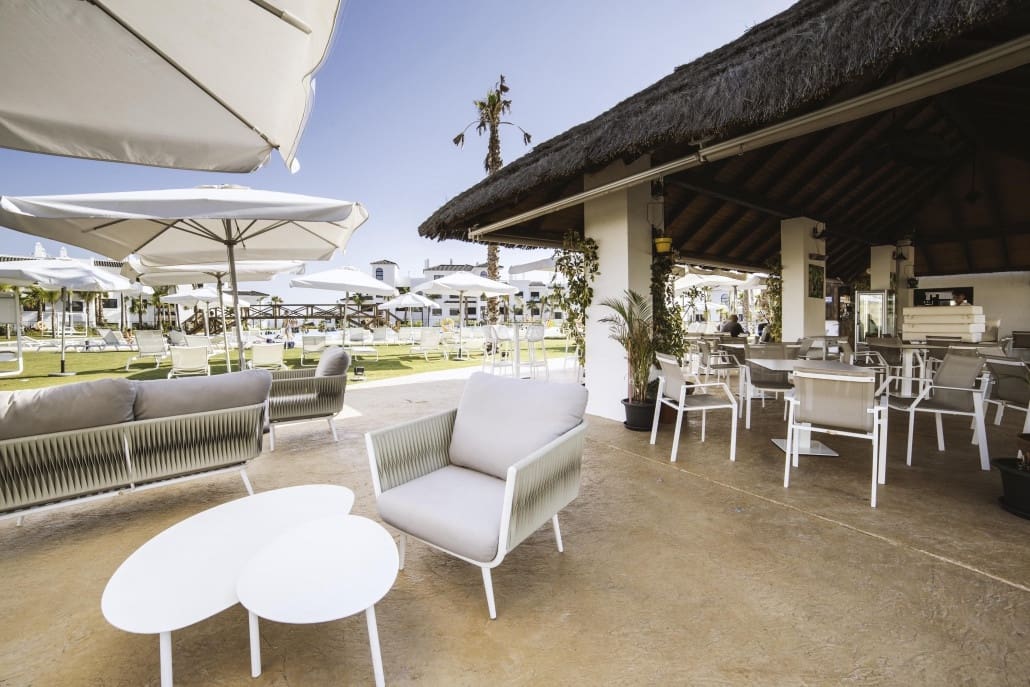 2 Zimmer Apartment zu verkaufen in Estepona mit Pool Garage - 871.442 € (Ref: 7128553)