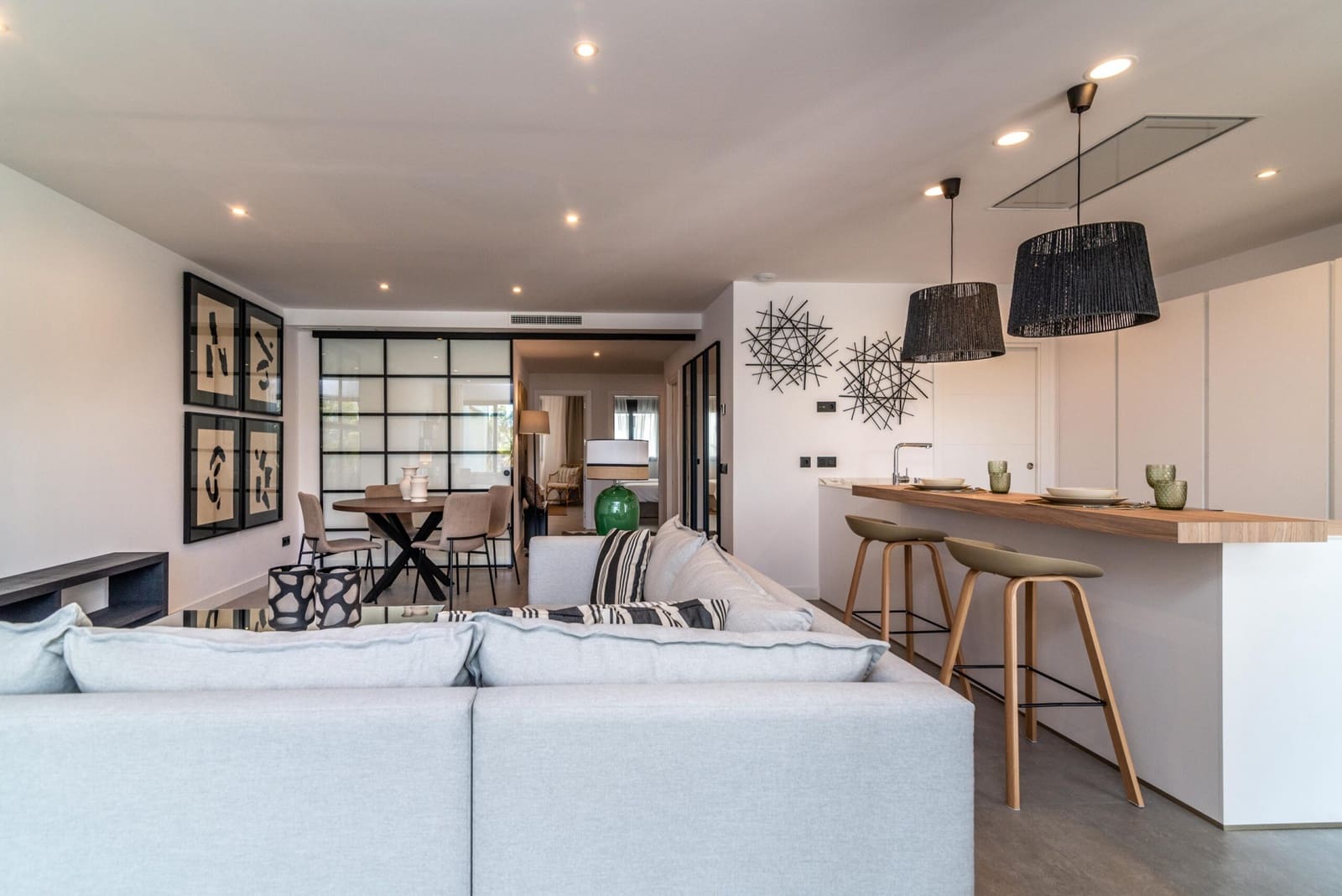 2 Zimmer Apartment zu verkaufen in Estepona mit Pool Garage - 871.442 € (Ref: 7128553)