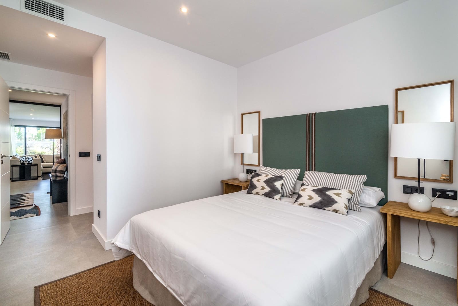 2 Zimmer Apartment zu verkaufen in Estepona mit Pool Garage - 871.442 € (Ref: 7128553)