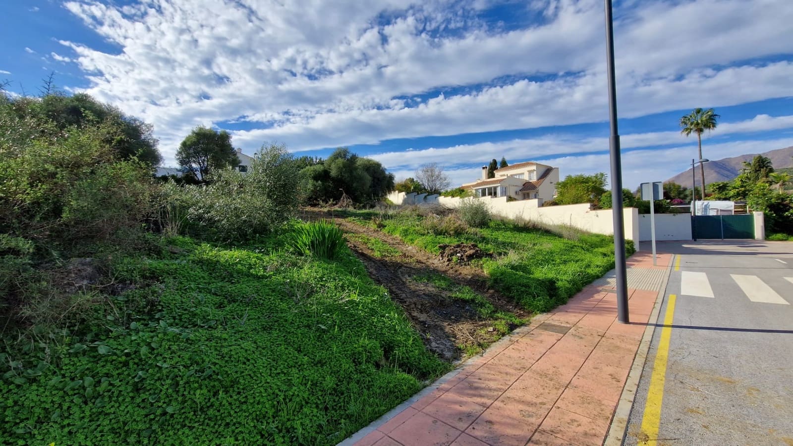 Byggegrund til salg i Estepona - € 260.000 (Ref: 7348644)