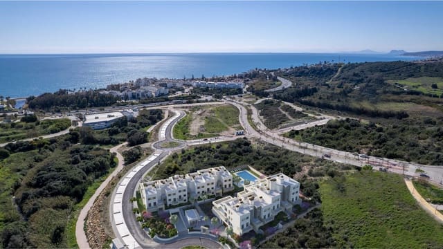 3 sypialnia Apartament na sprzedaż w Estepona z basenem garażem - 739 000 € (Ref: 7626953)