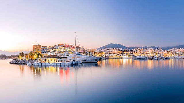 4 quarto Moradia para venda em Estepona com piscina garagem - 2 750 000 € (Ref: 7784937)