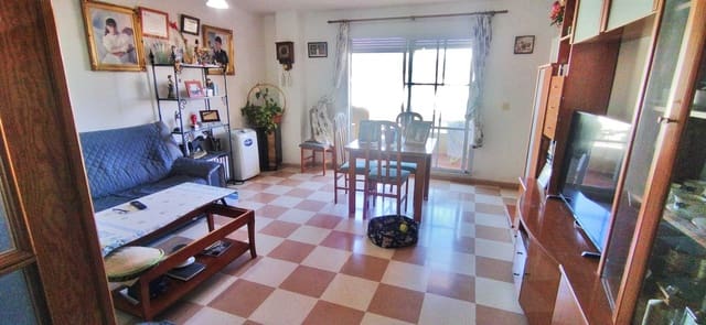 4 makuuhuone Asunto myytävänä paikassa Estepona - 372 500 € (Ref: 8107907)