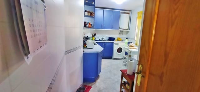 4 makuuhuone Asunto myytävänä paikassa Estepona - 372 500 € (Ref: 8107907)