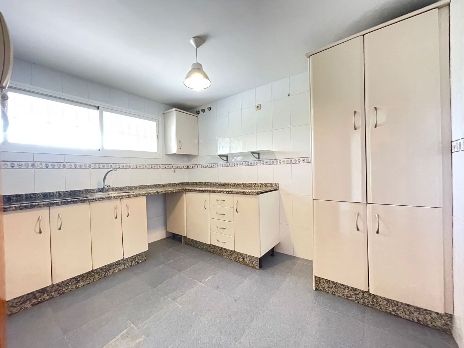 3 chambre Appartement à vendre à New Golden Mile avec piscine - 250 000 € (Ref: 8394356)