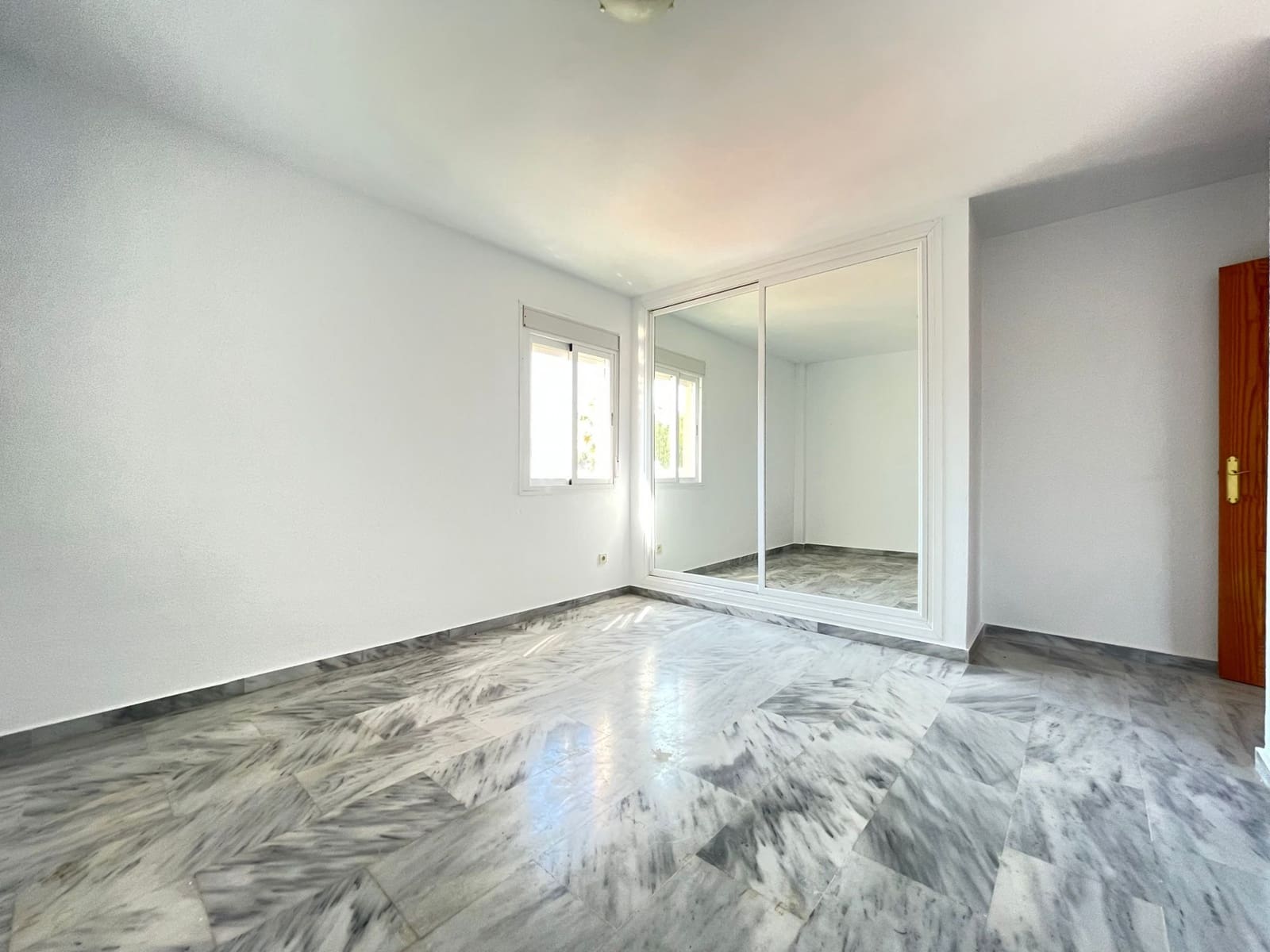 3 chambre Appartement à vendre à New Golden Mile avec piscine - 250 000 € (Ref: 8394356)