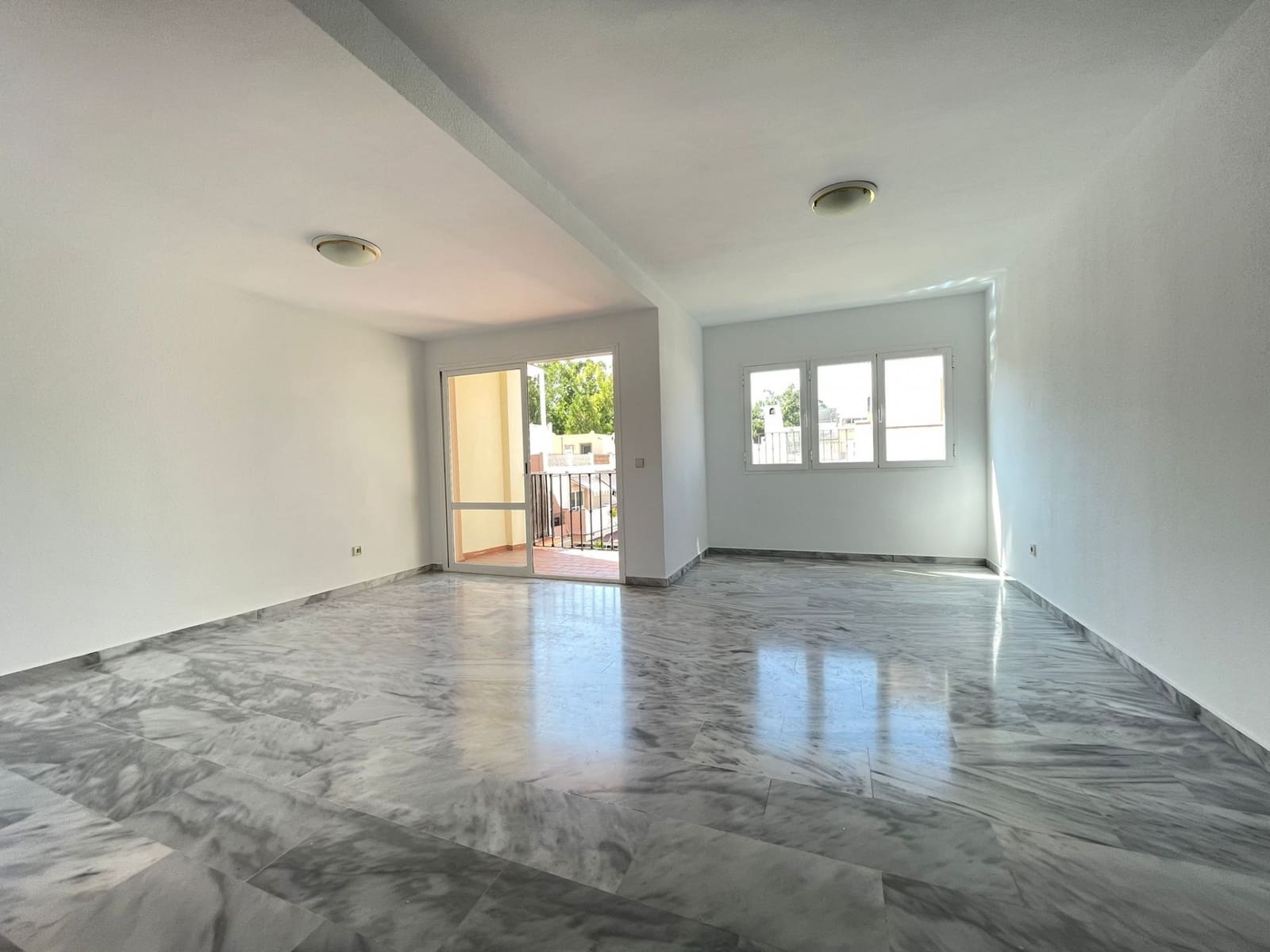 3 chambre Appartement à vendre à New Golden Mile avec piscine - 250 000 € (Ref: 8394356)