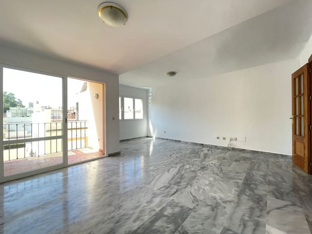 3 bedroom Apartment for sale in Punta Plata, Estepona with pool - € 250,000 (Ref: 8394356)