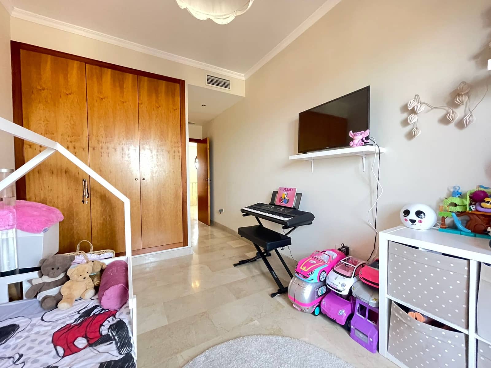 Casa de 3 habitaciones en Estepona en venta con piscina garaje - 530.000 € (Ref: 8456424)