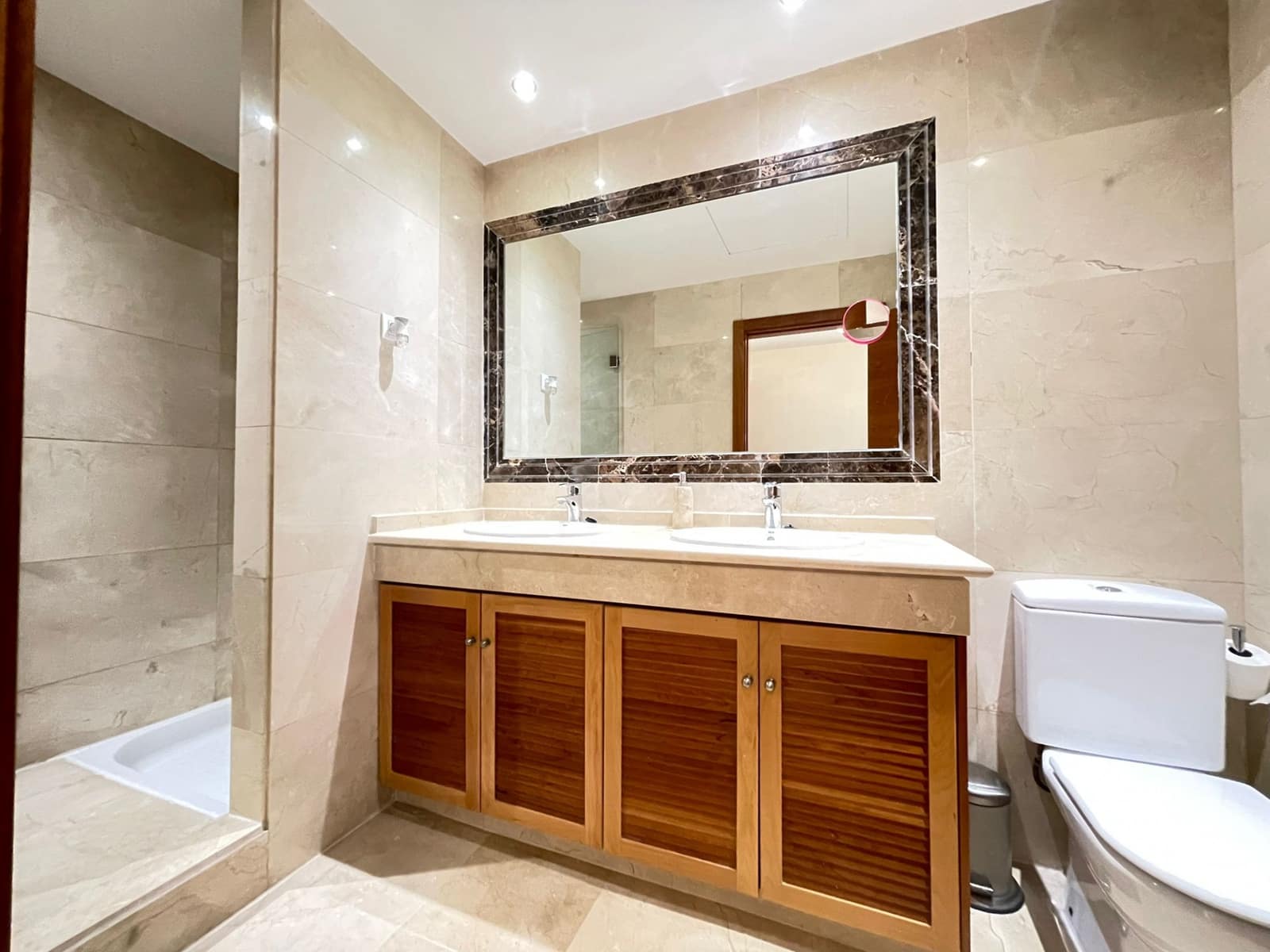 3 chambre Maison de Ville à vendre à Estepona avec piscine garage - 530 000 € (Ref: 8456424)