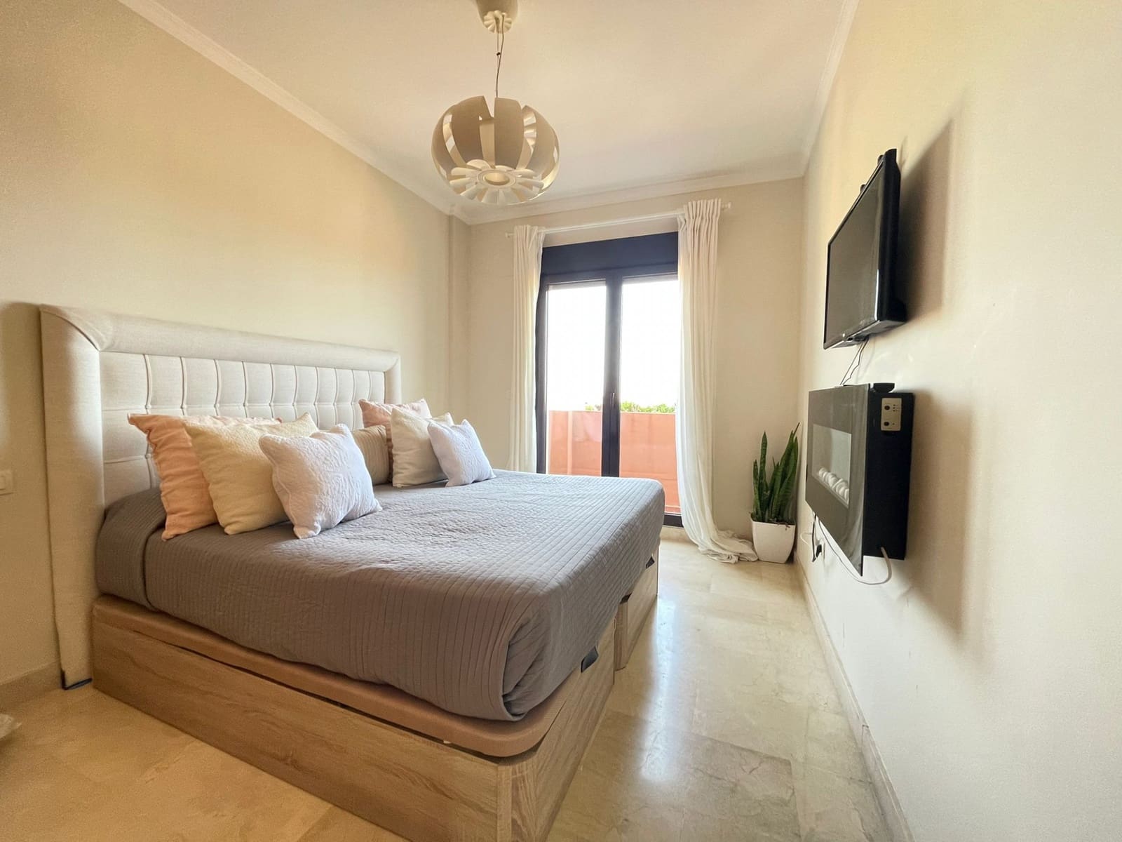 3 chambre Maison de Ville à vendre à Estepona avec piscine garage - 530 000 € (Ref: 8456424)