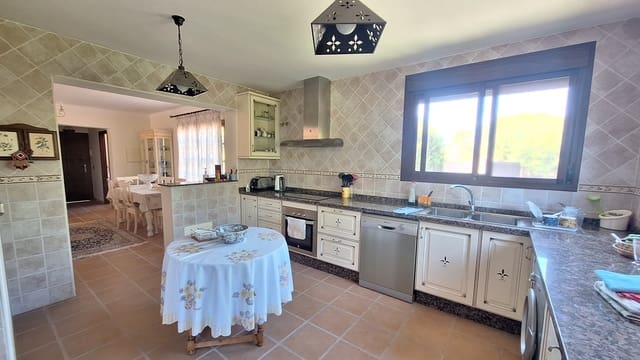 2 quarto Quinta/Casa Rural para venda em El Velerín, Estepona com piscina garagem - 550 000 € (Ref: 8562312)