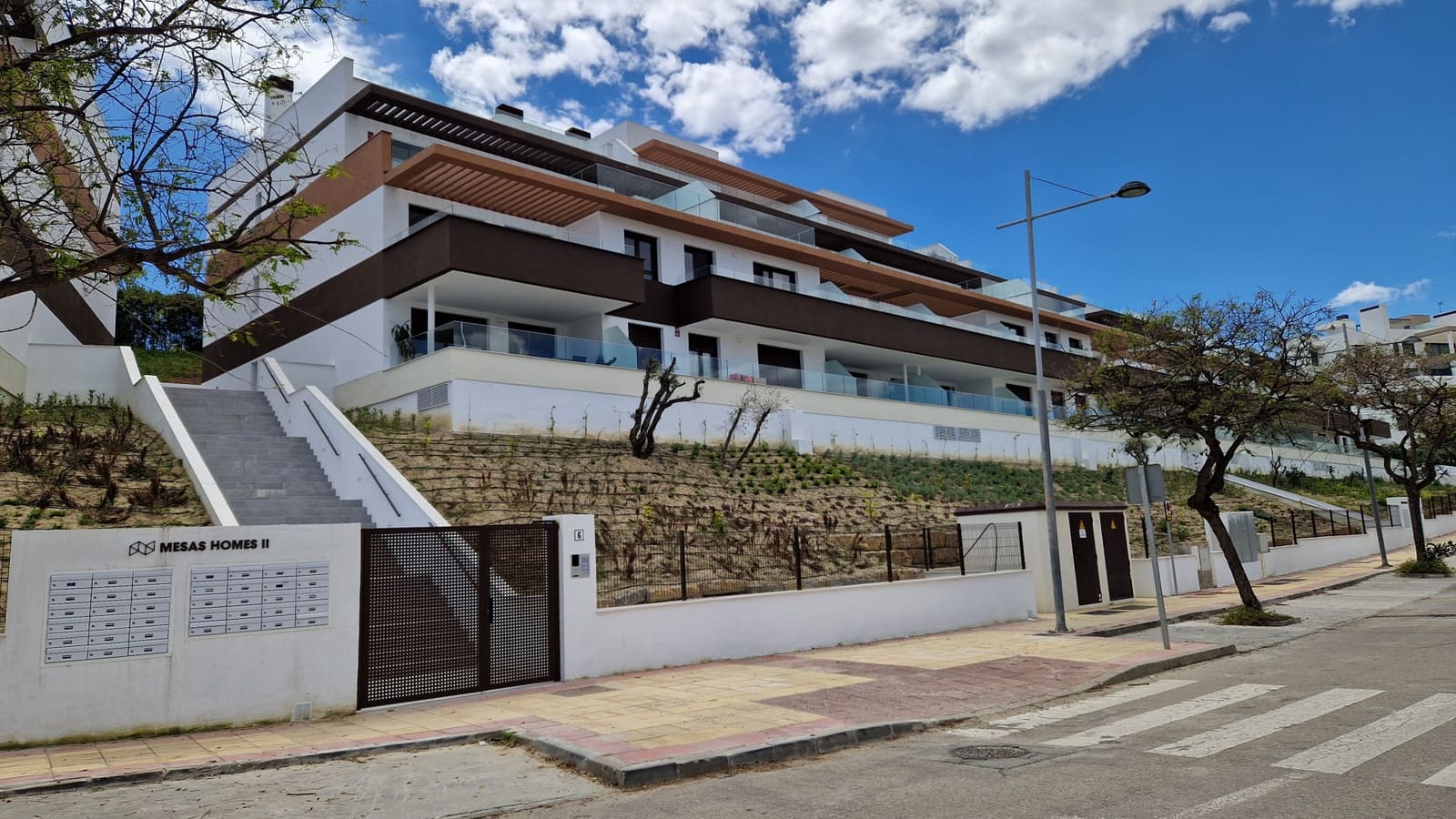 2 bedroom Apartment for sale in Estepona with pool garage - € 580,000 (Ref: 8712293)