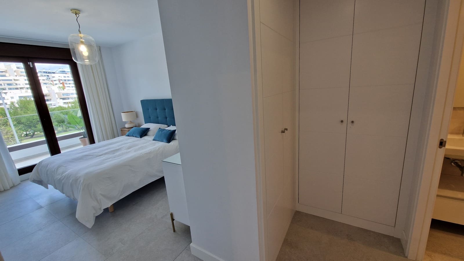 2 bedroom Apartment for sale in Estepona with pool garage - € 580,000 (Ref: 8712293)