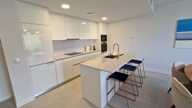 2 bedroom Apartment for sale in Estepona with pool garage - € 580,000 (Ref: 8712293)