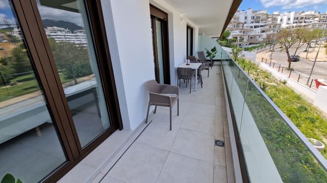 2 bedroom Apartment for sale in Estepona with pool garage - € 580,000 (Ref: 8712293)