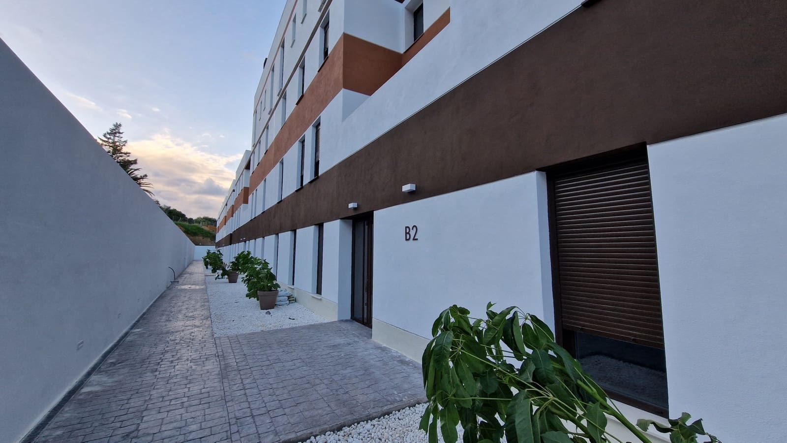 2 bedroom Apartment for sale in Estepona with pool garage - € 580,000 (Ref: 8712293)